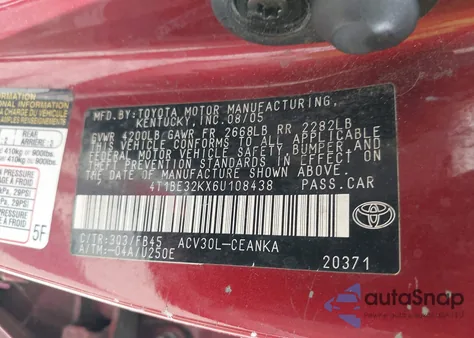 2006 Toyota Camry Le z USA, uszkodzony, nr VIN 4T1BE32KX6U108438